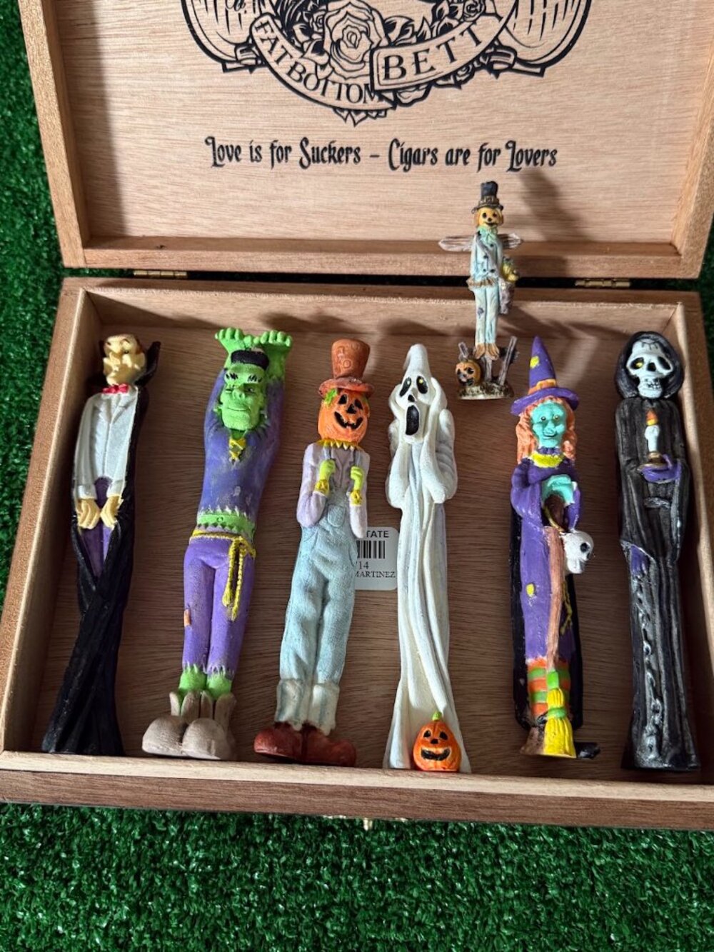 VTG Halloween Set 7 Skinny Spooky Pencil Figurines In Fat Bottom Betty Toro Box